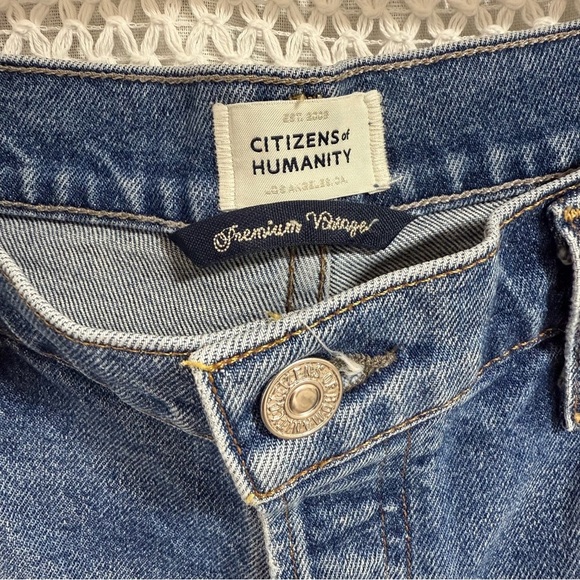 Citizens of Humanity Jolene Jeans - Picture 2 of 10